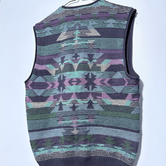 Lumiere Aztec pattern Multicolor Patterned Sweater Vest - Picture 3 of 6